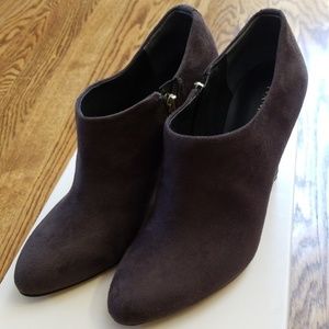 Ivanka Trump Sean ankle booties